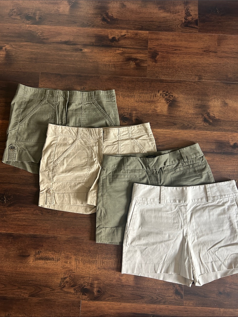Bundle lot of 4 Ann Taylor shorts olive & khaki safari style & City Short 6